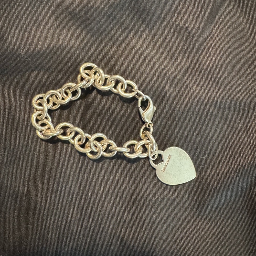Silver Chain-Link Bracelet with Heart Charm